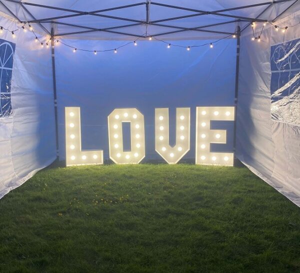 LOVE - verlichte letters van 90cm hoog - Afbeelding 2