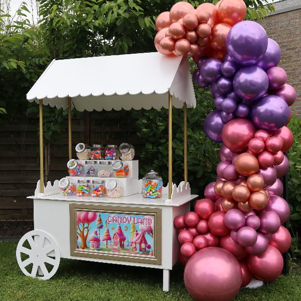 snoepkar met ballonnendecoratie